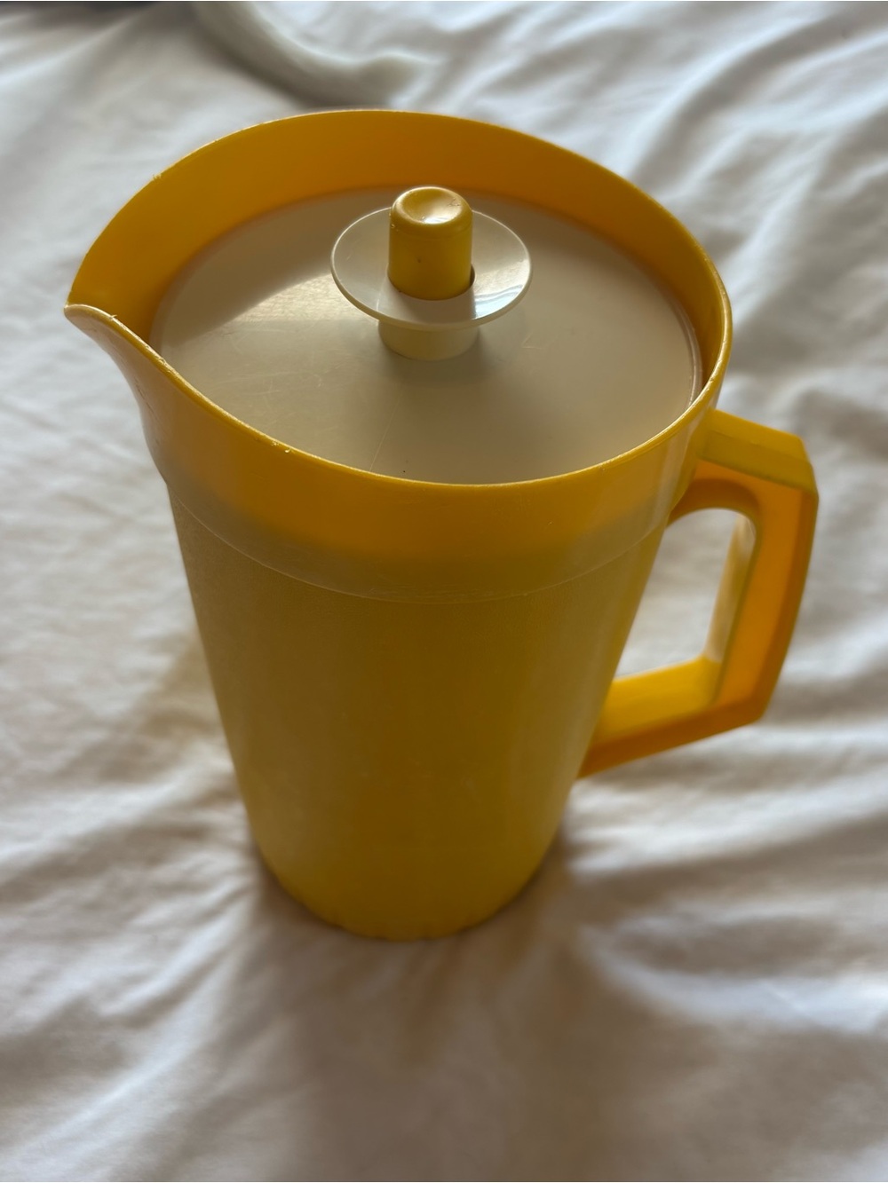 Vintage Tupperware Gold/Yellow Plastic Pitcher with Lid and Handle Retro